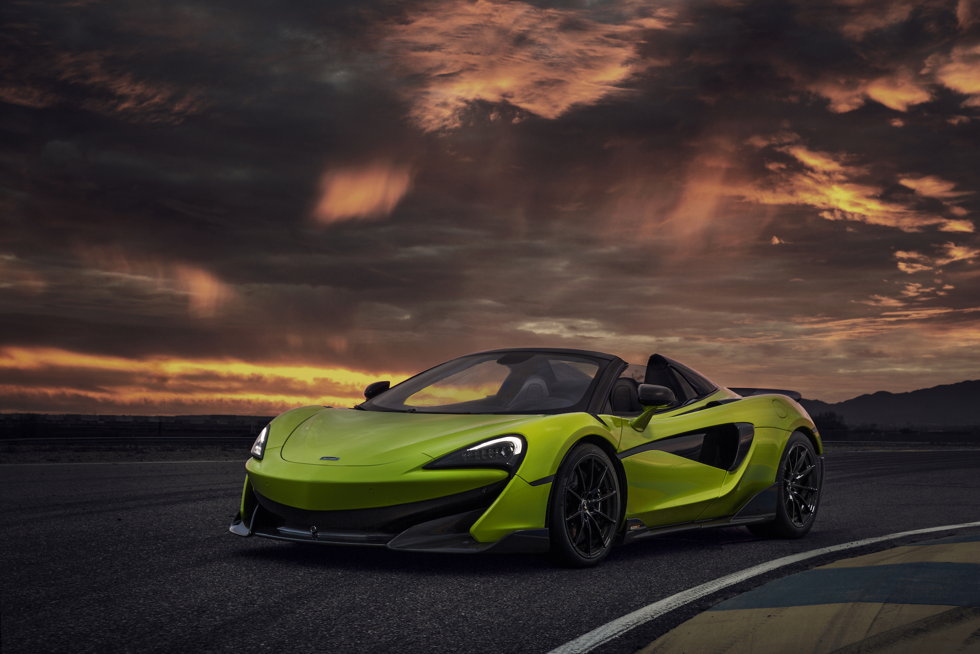 2020 McLaren 600LT Spider (Color: Lime Green) Front Three-Quarter Wallpapers #68 of 99