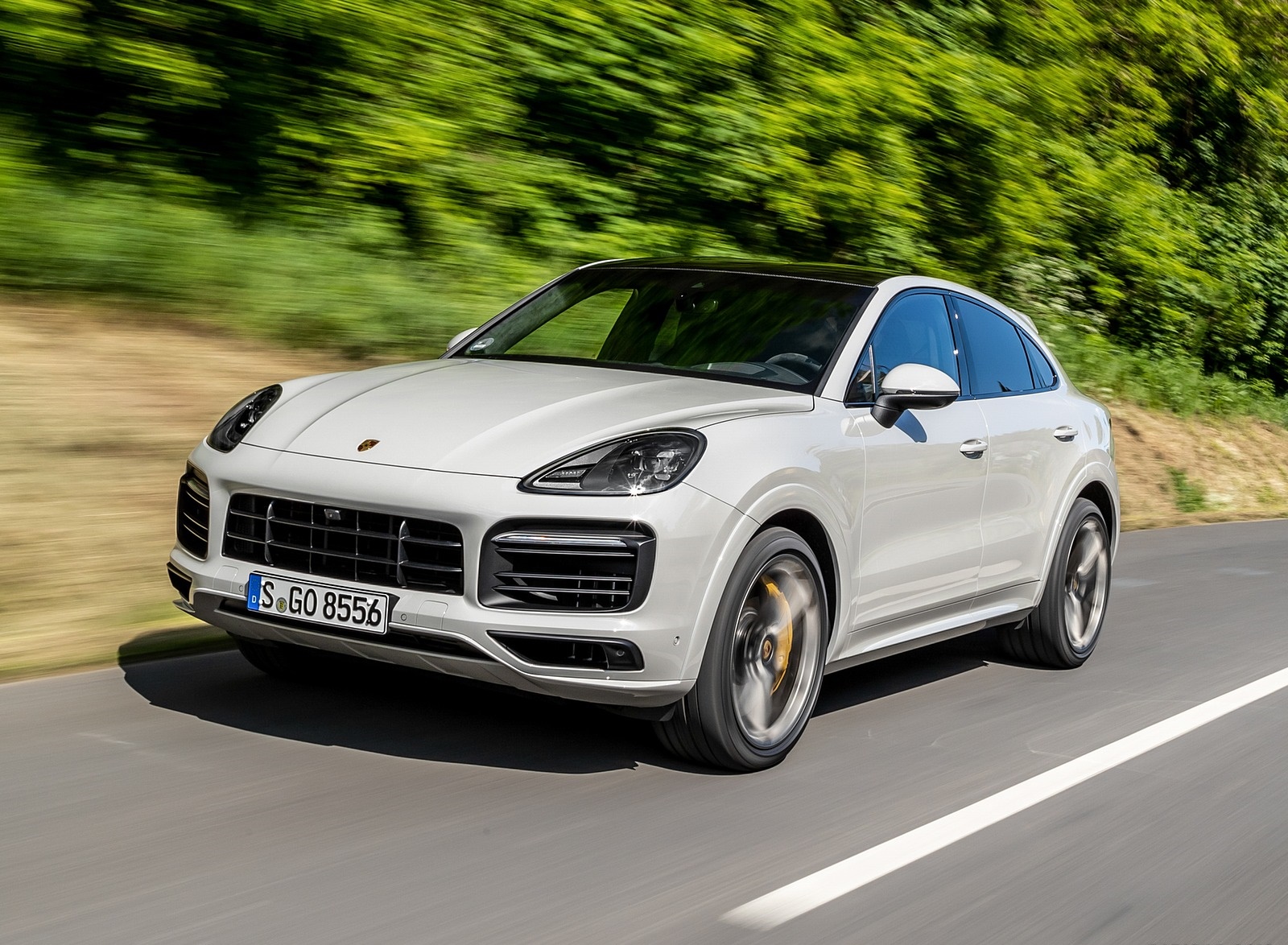 2020 Porsche Cayenne S Coupé (Color: Crayon) Front Three-Quarter ...