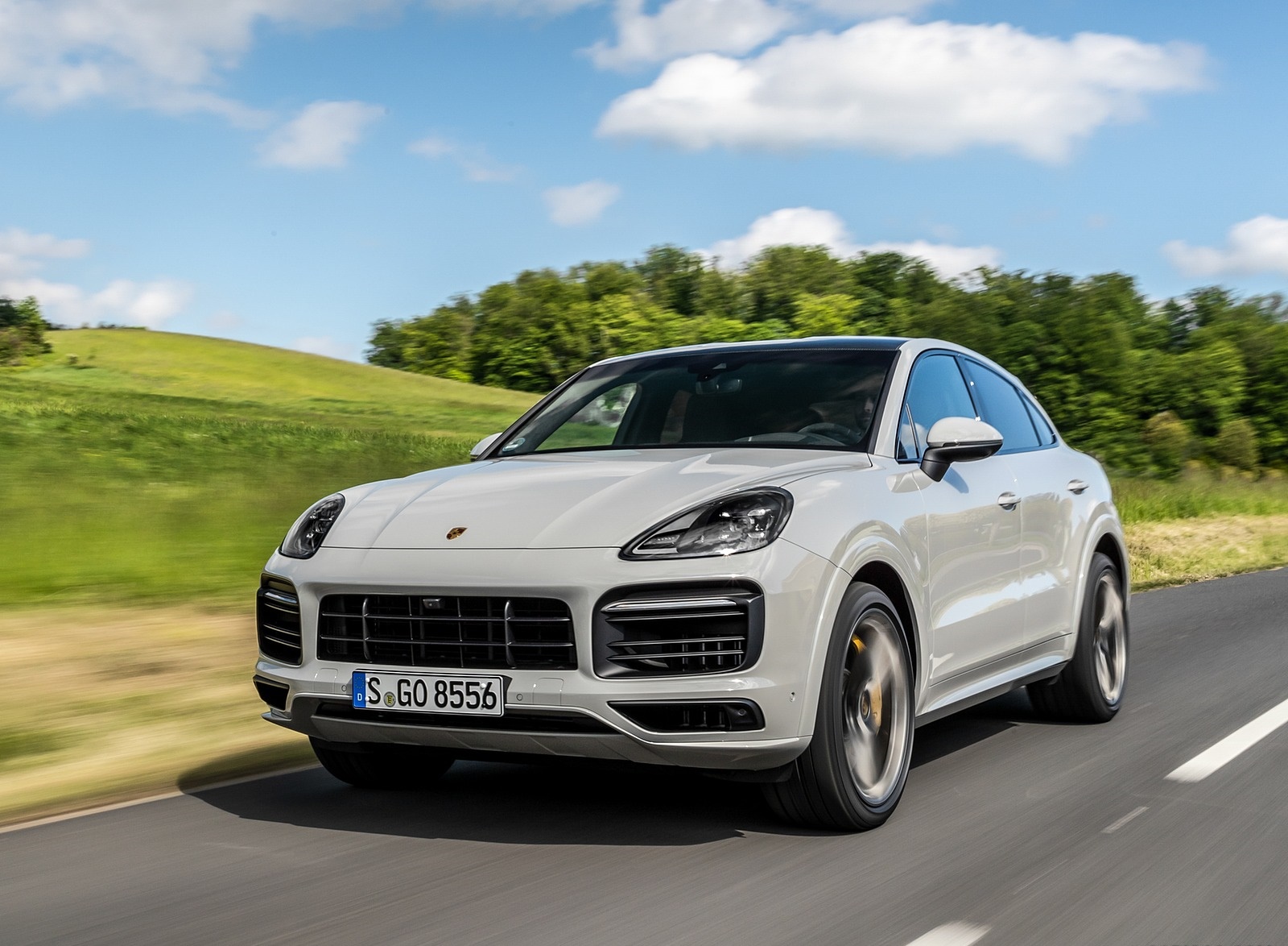 2020 Porsche Cayenne S Coupé (Color: Crayon) Front Three-Quarter ...