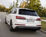 2020 Audi Q7 TFSI e quattro Plug-In Hybrid (Color: Glacier White) Rear Three-Quarter Wallpapers 150x120 (12)