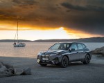 2022 BMW iX xDrive50 Front Three-Quarter Wallpapers 150x120 (37)