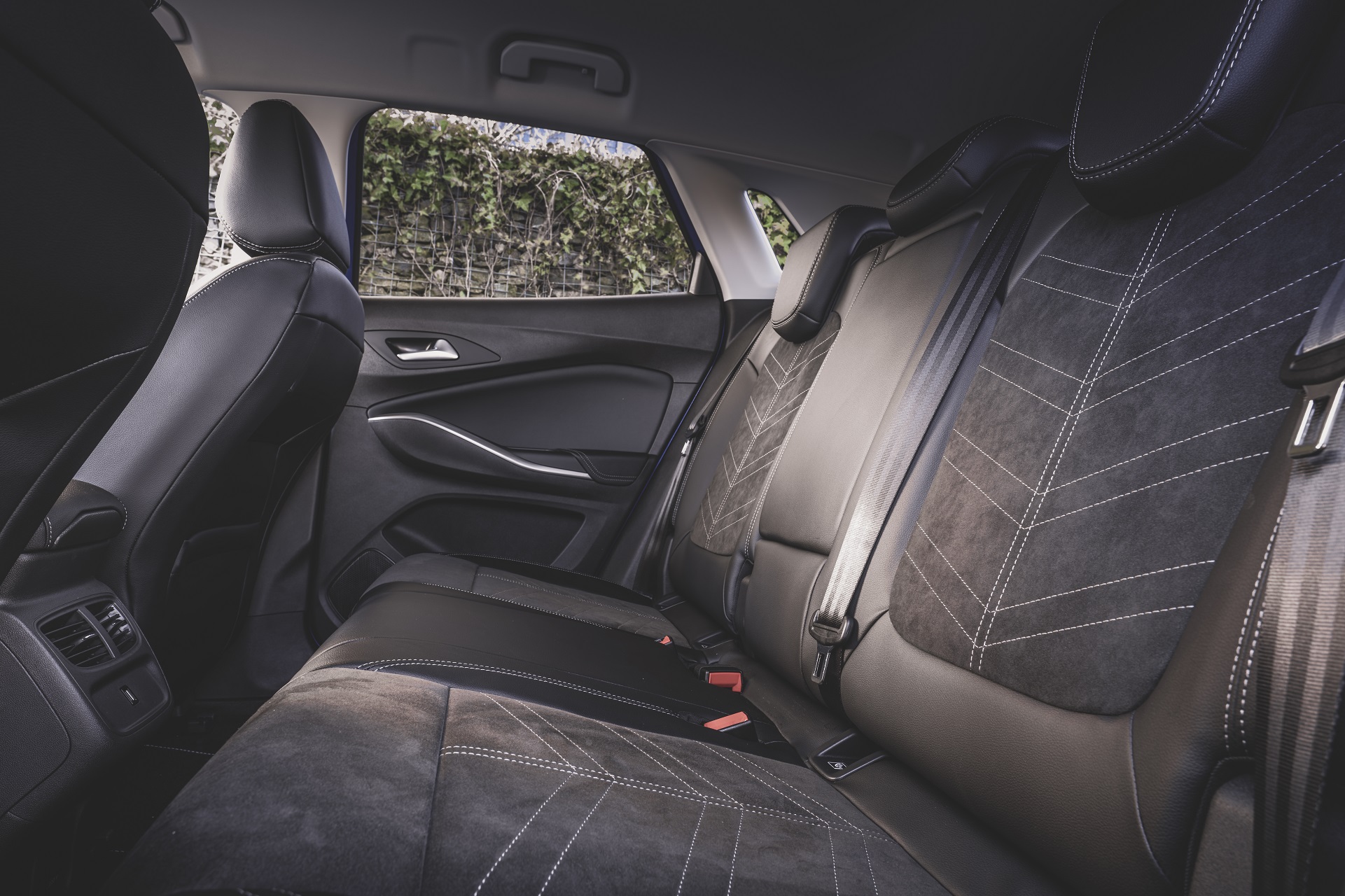 2022 Vauxhall Grandland Ultimate Interior Rear Seats Wallpapers #92 of 135